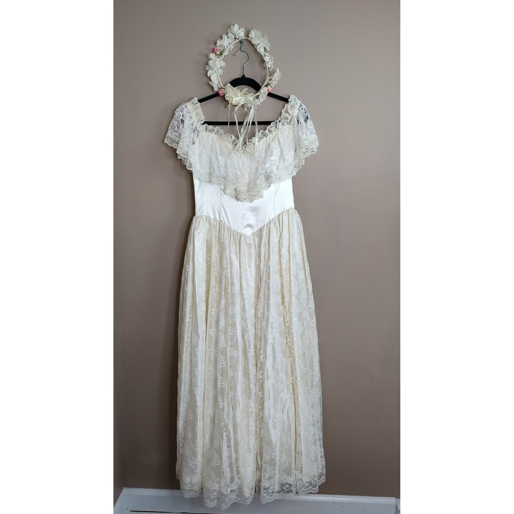 Jessica McClintock Cream Lace Wedding Dress